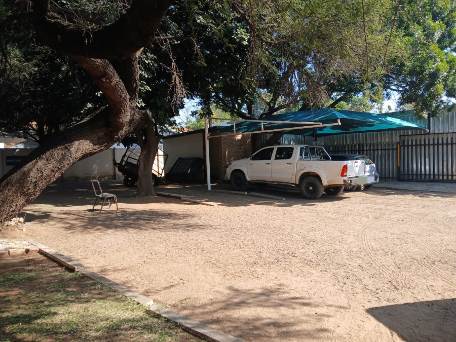 To Let Commercial Property for Rent in Rustenburg Central North West